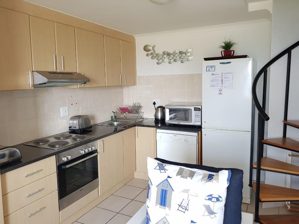 Point Village Accommodation - Santos 7 Мозел Бей Екстериор снимка