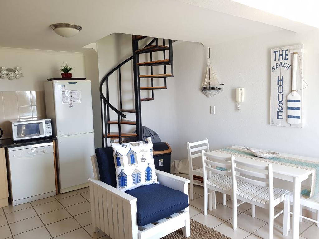 Point Village Accommodation - Santos 7 Мозел Бей Екстериор снимка